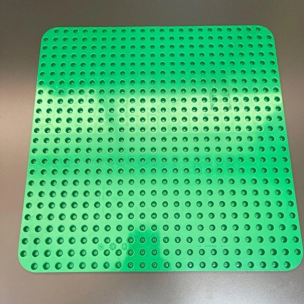 Lego Group 4268 Duplo Base Plate 15